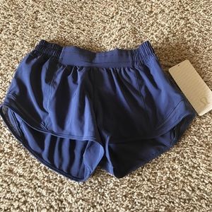 Lululemon Hotty Hot Short II